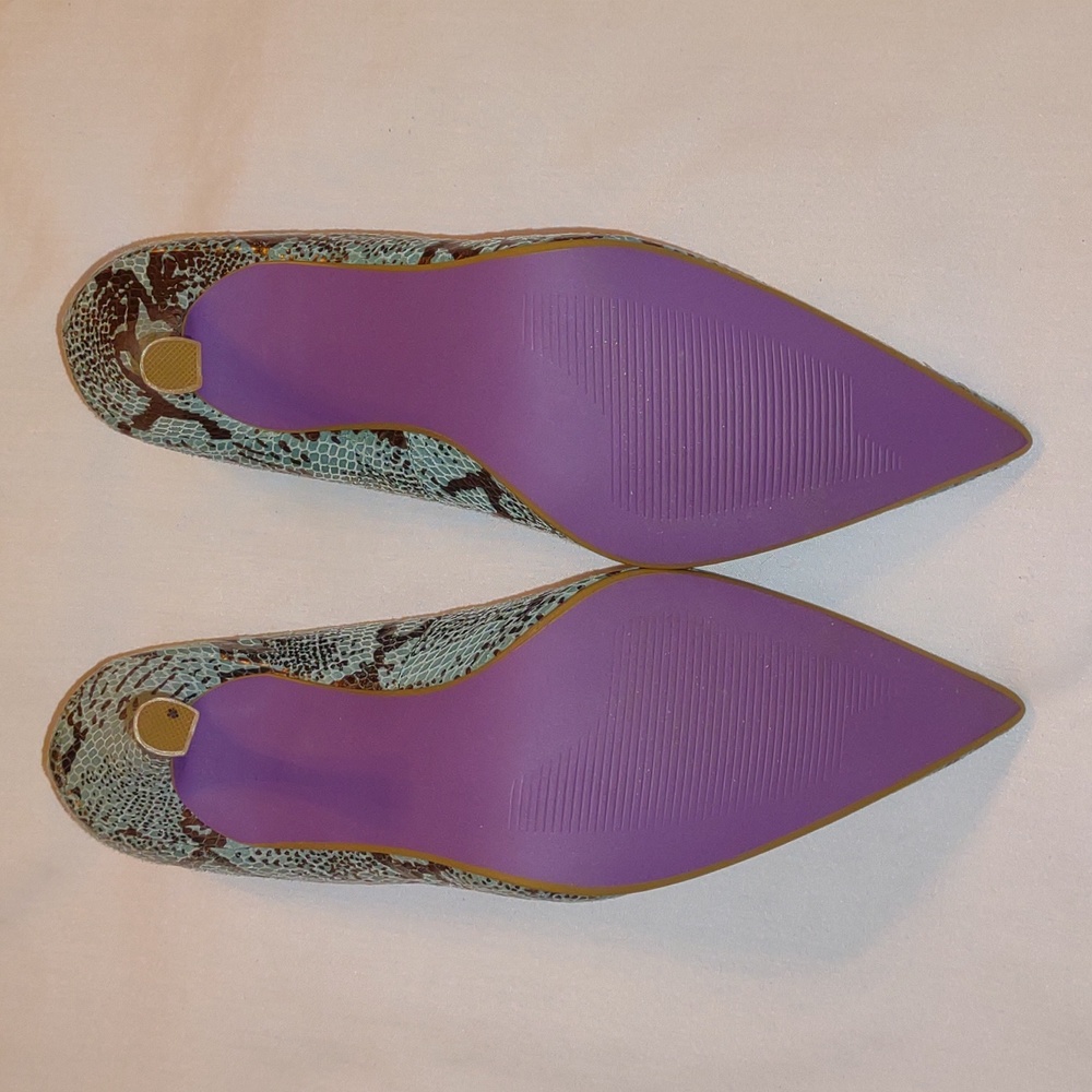 Suzanne Somers Blue & Gold Snake Skin Stiletto Heels - Picture 5 of 9